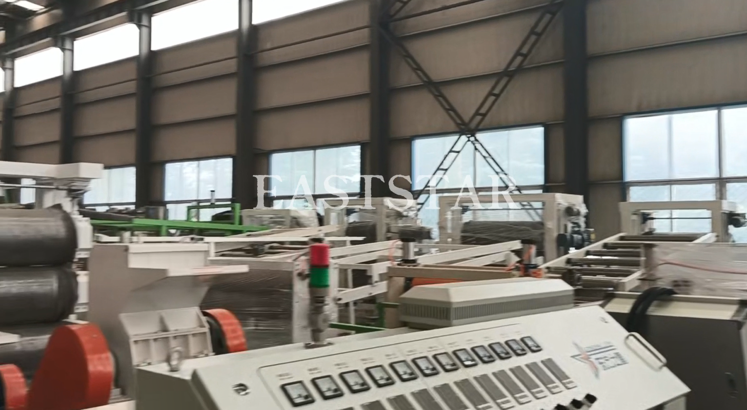 Užjūrio kliento vizitas dėl ABS plastiko lakštų ekstruzijos linijos bendradarbiavimo