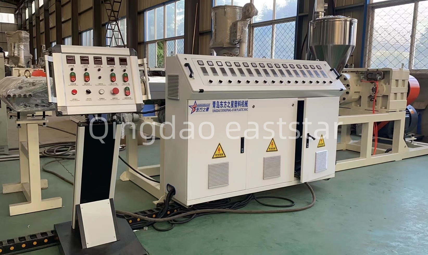 Kaip profesionali PE drenažo plokščių gamybos linija užtikrina pastatų drenažo sistemų kokybę?