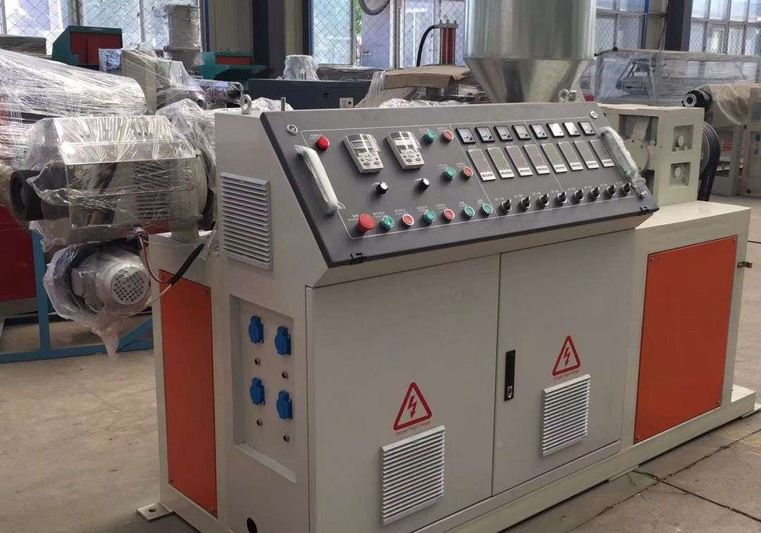 PP šilumos izoliacijos įranga